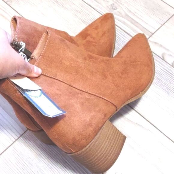 (20-4159) Universal Thread Cognac Kennedy Booties Size 10 - Picture 9 of 9